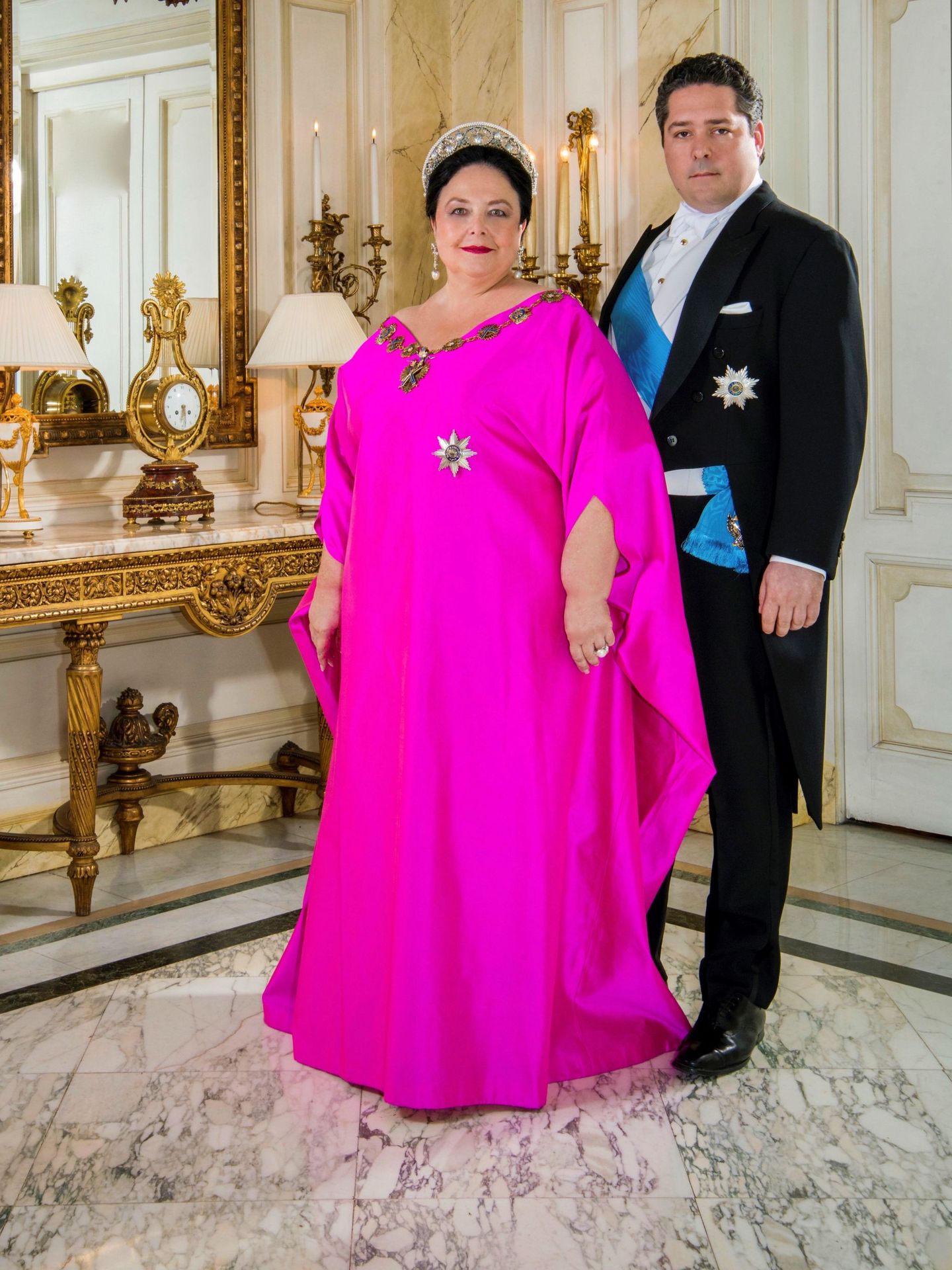 La gran duquesa María Románova, jefa de la Casa Imperial Rusa, y su hijo Jorge Románov. (EFE)