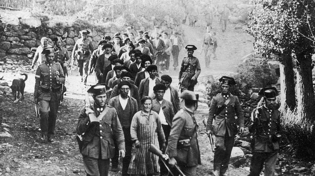 La Guardia Civil durante la represión de la revolución de Asturias en 1934. (Cedida)