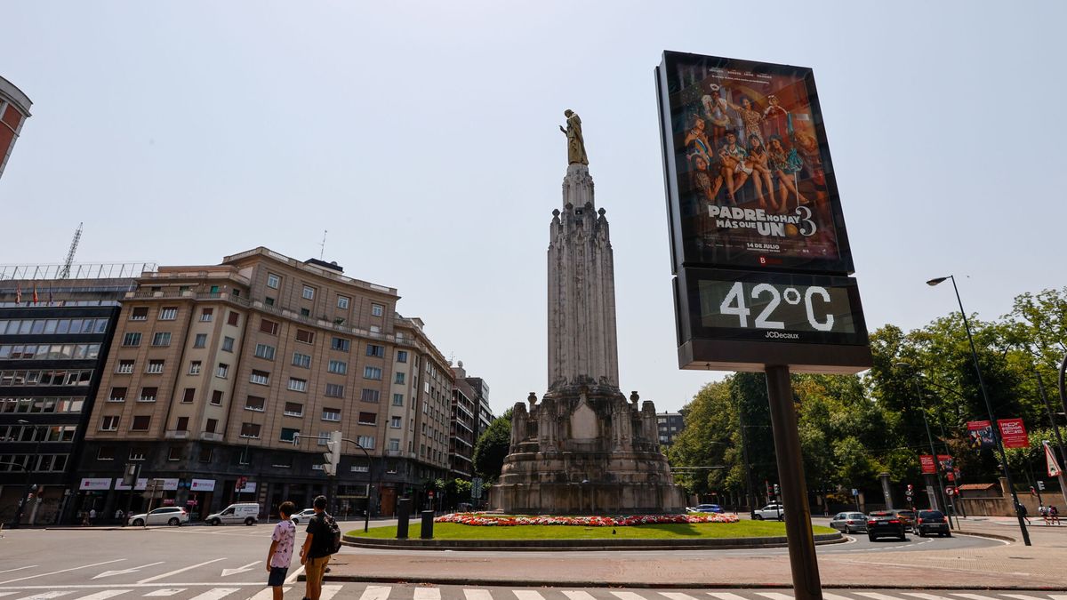 La ola de calor sigue sin dar tregua y la Aemet activa la alerta roja en el País Vasco