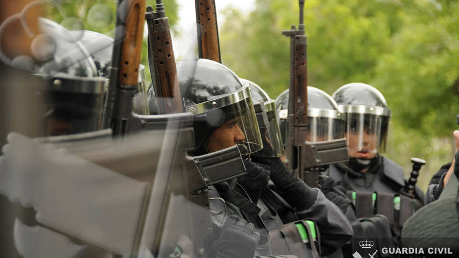 Foto: Un grupo de GRS de la Guardia Civil.