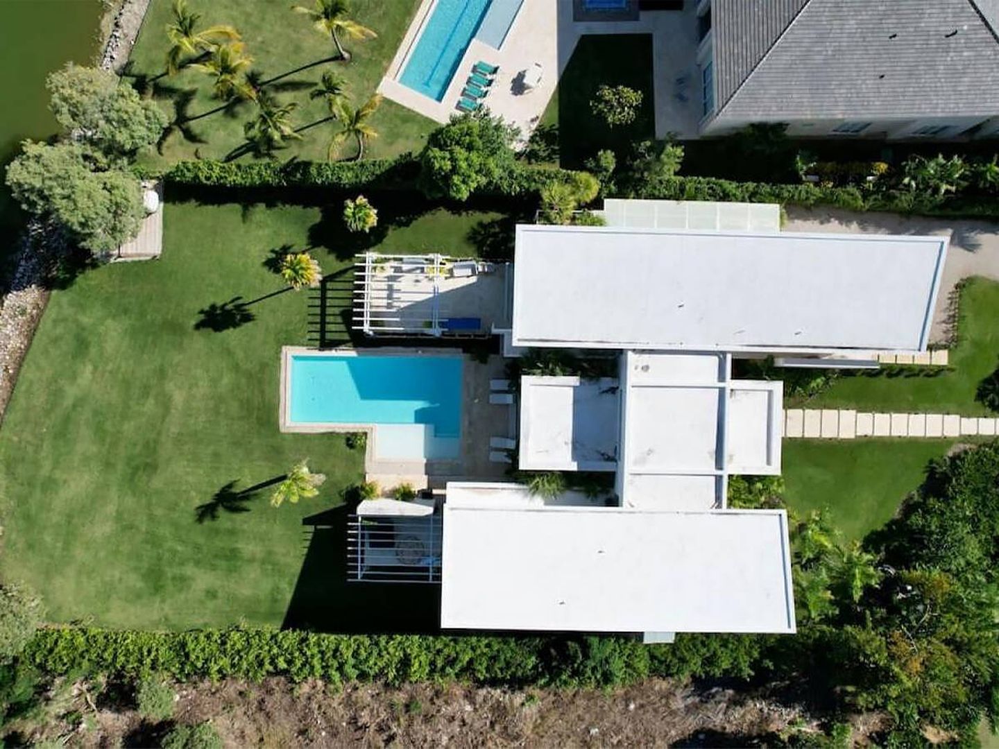 El registro a Rubiales en Punta Cana: Porsche y mansión de 770 m² con piscina privada