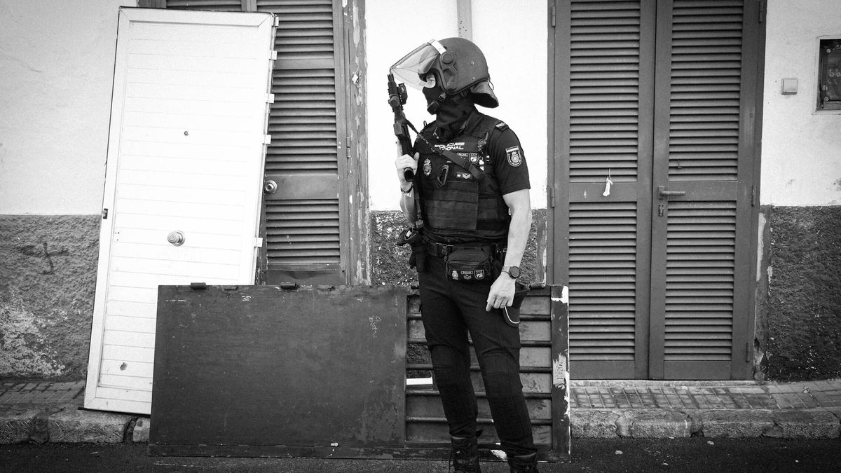 La caza de los 'funambulistas' del dolor: los 12 policías que persiguen a los secuestradores del narco