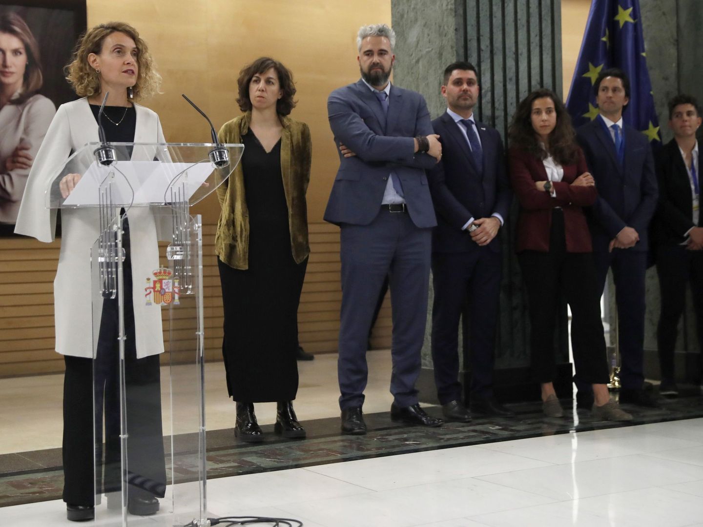 La presidenta del Congreso, Meritxell Batet, junto a la del CSD, Irene Lozano, en la presentación del primer convenio del fútbol femenino español. (EFE)