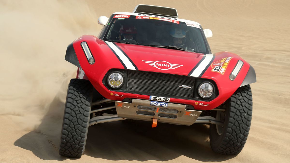 El Dakar sacó muy pronto su bate de béisbol y se cebó con el gran proyecto de Mini