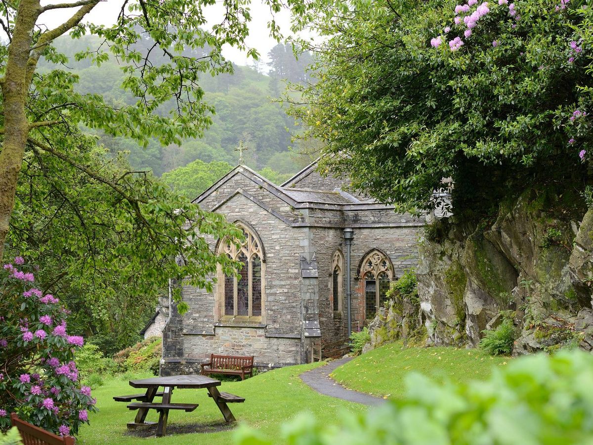 Foto: Una iglesia en Inglaterra. (Pixabay)