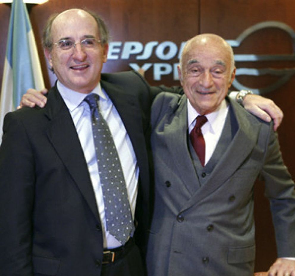 Enrique Eskenazi mantiene su intención de comprar otro 10% de YPF para alcanzar el 25%