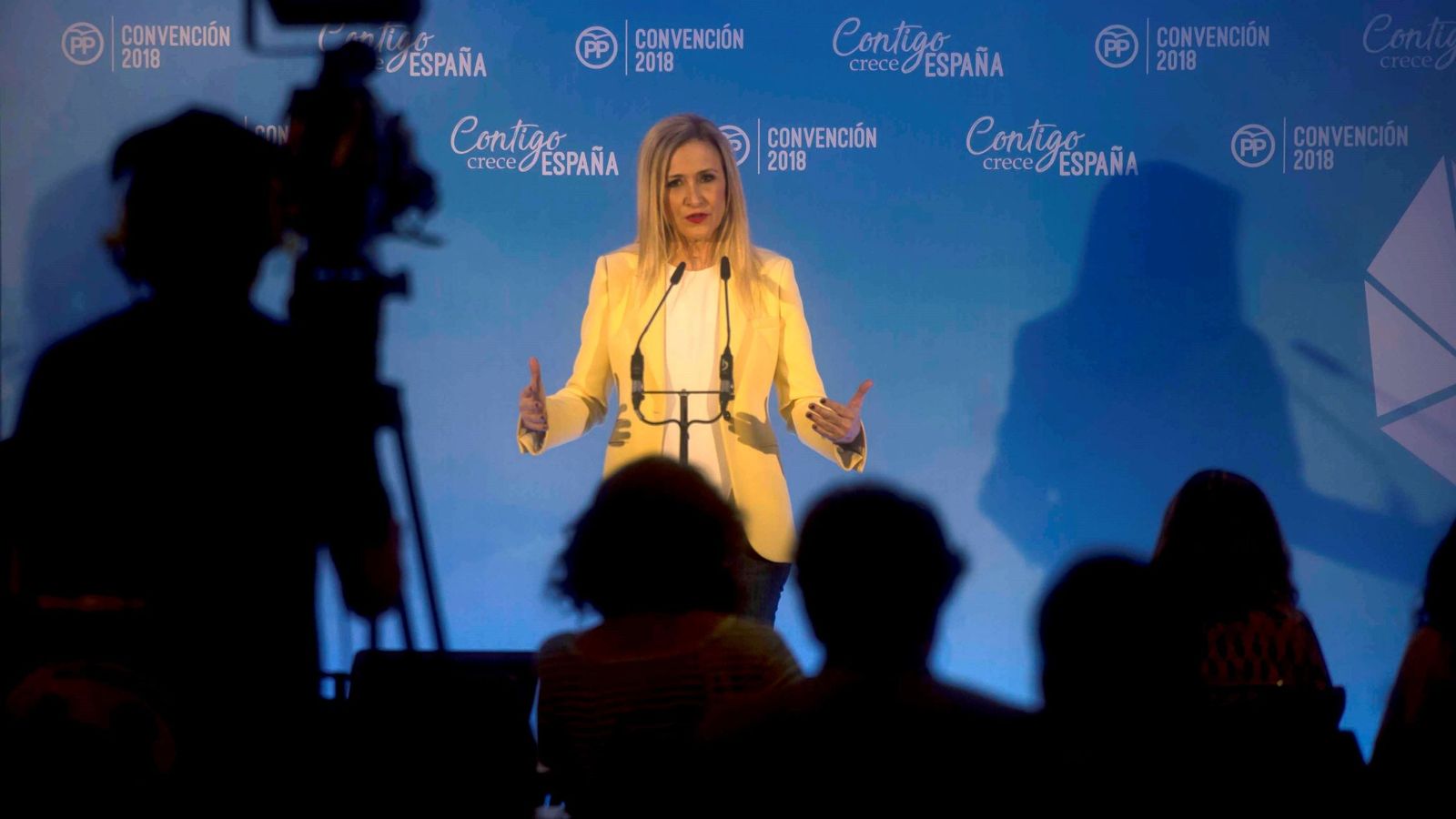 Foto: La presidenta de la Comunidad de Madrid, Cristina Cifuentes, durante su intervención en la convención nacional del Partido Popular. (EFE)