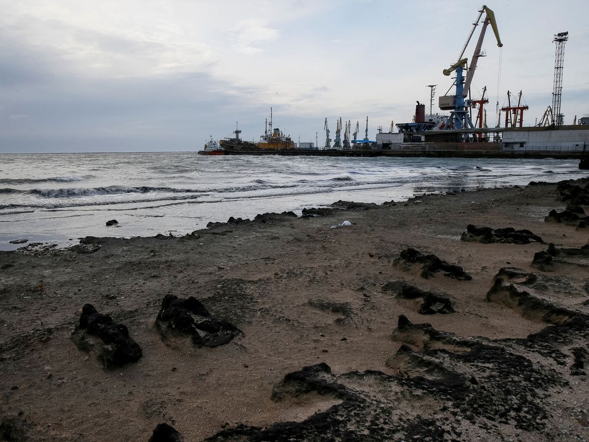 Foto: Puerto en el mar de Azov. (Reuters/Gleb Garanich)