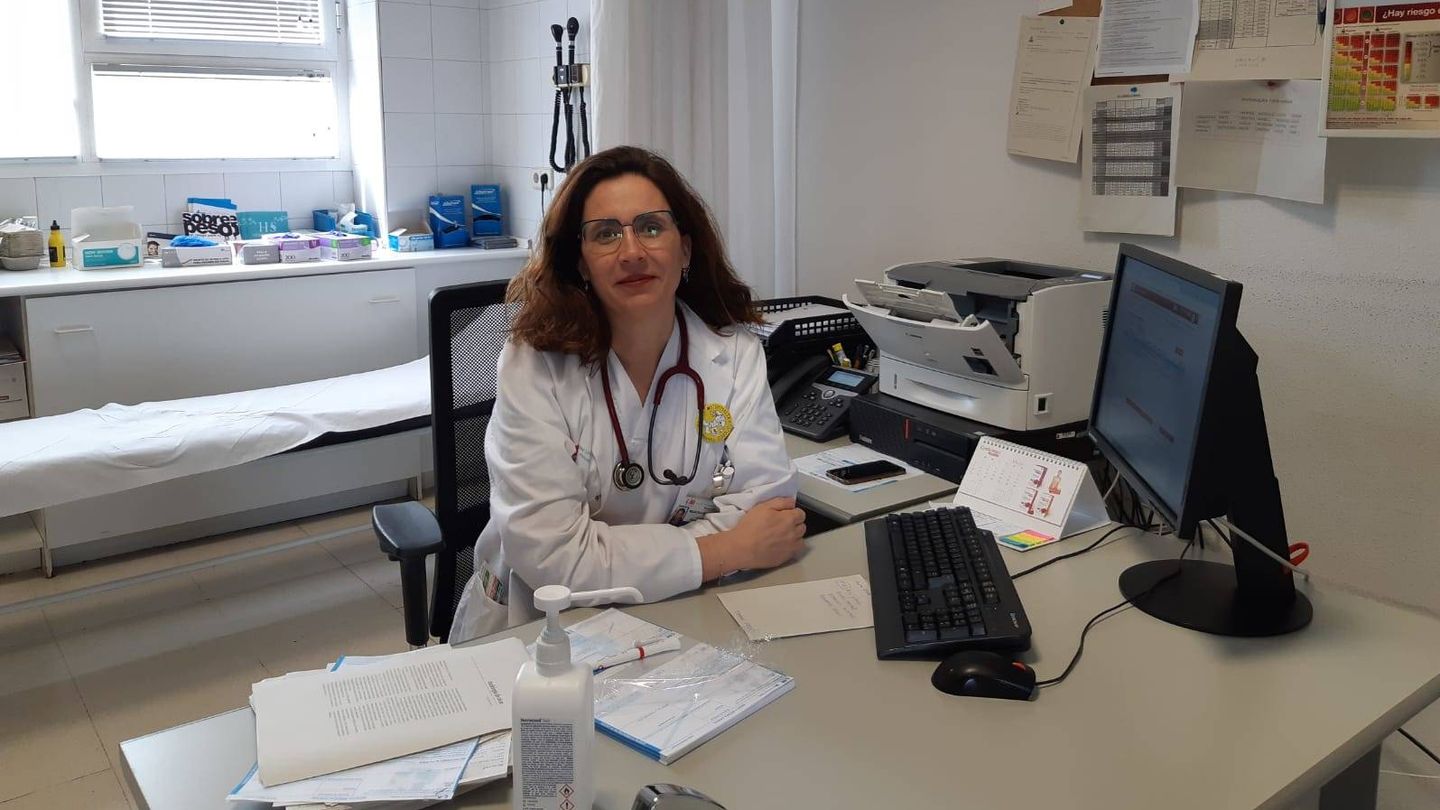 Carolina Pérez de la Campa, médico de atención primaria en el centro de salud Rosa Luxemburgo.