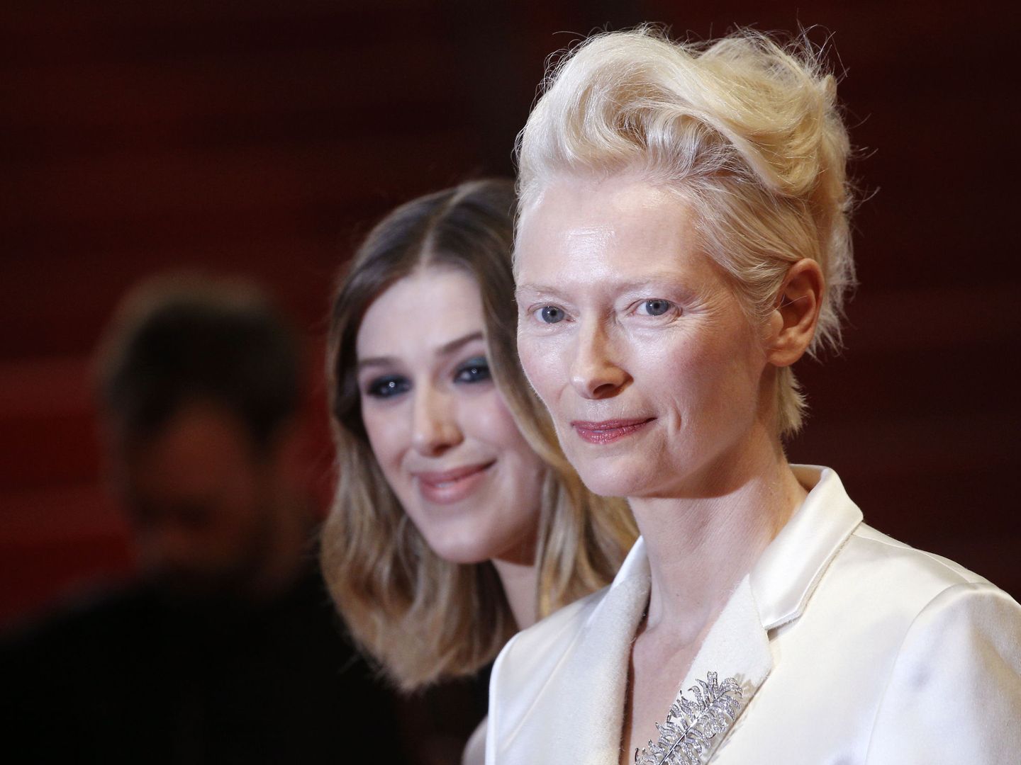 Swinton y su hija, en el pasado Festival de Cannes. (Reuters)