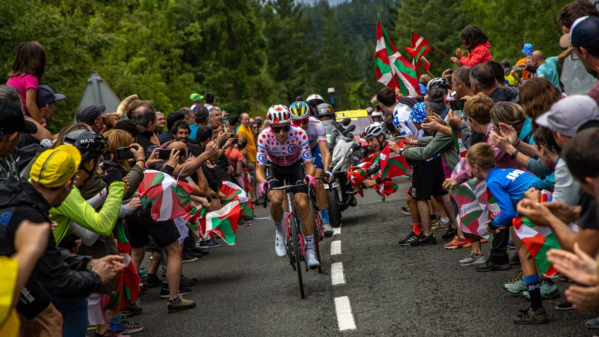 La Ertzaintza investiga dos intentos de sabotear el Tour a su paso por Euskadi