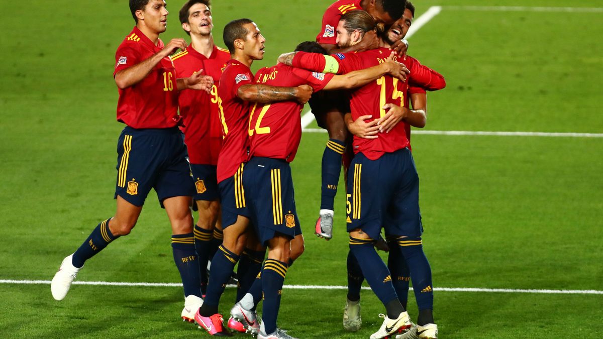 España bate récords con Ansu y Ramos en un paseo de España ante Ucrania (4-0)