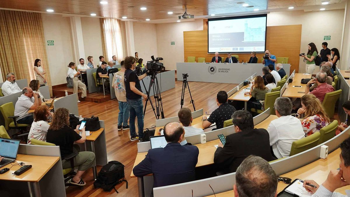 Málaga contará con una cátedra especializada en microelectrónica y semiconductores