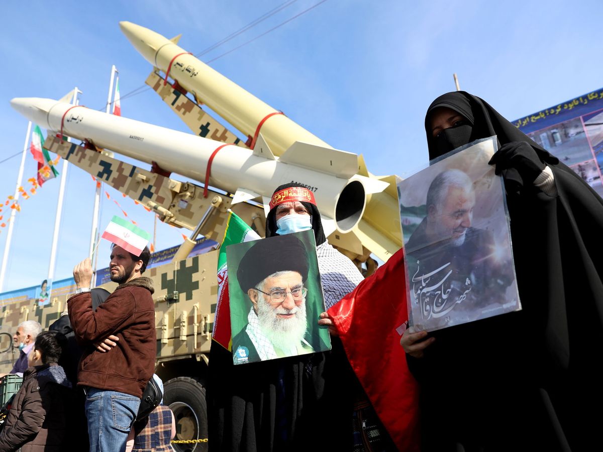 Foto: Iraníes celebran el 42 aniversario de la revolución islámica este 10 de enero. (Reuters)