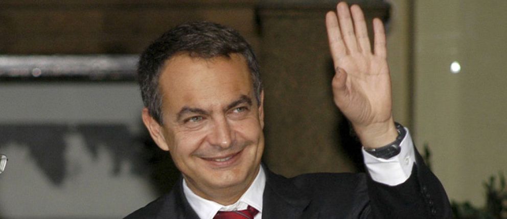 Foto: ¿Otra víctima del 'síndrome de La Moncloa'? 
"Zapatero empieza a estar altivo y rodeado de aduladores"