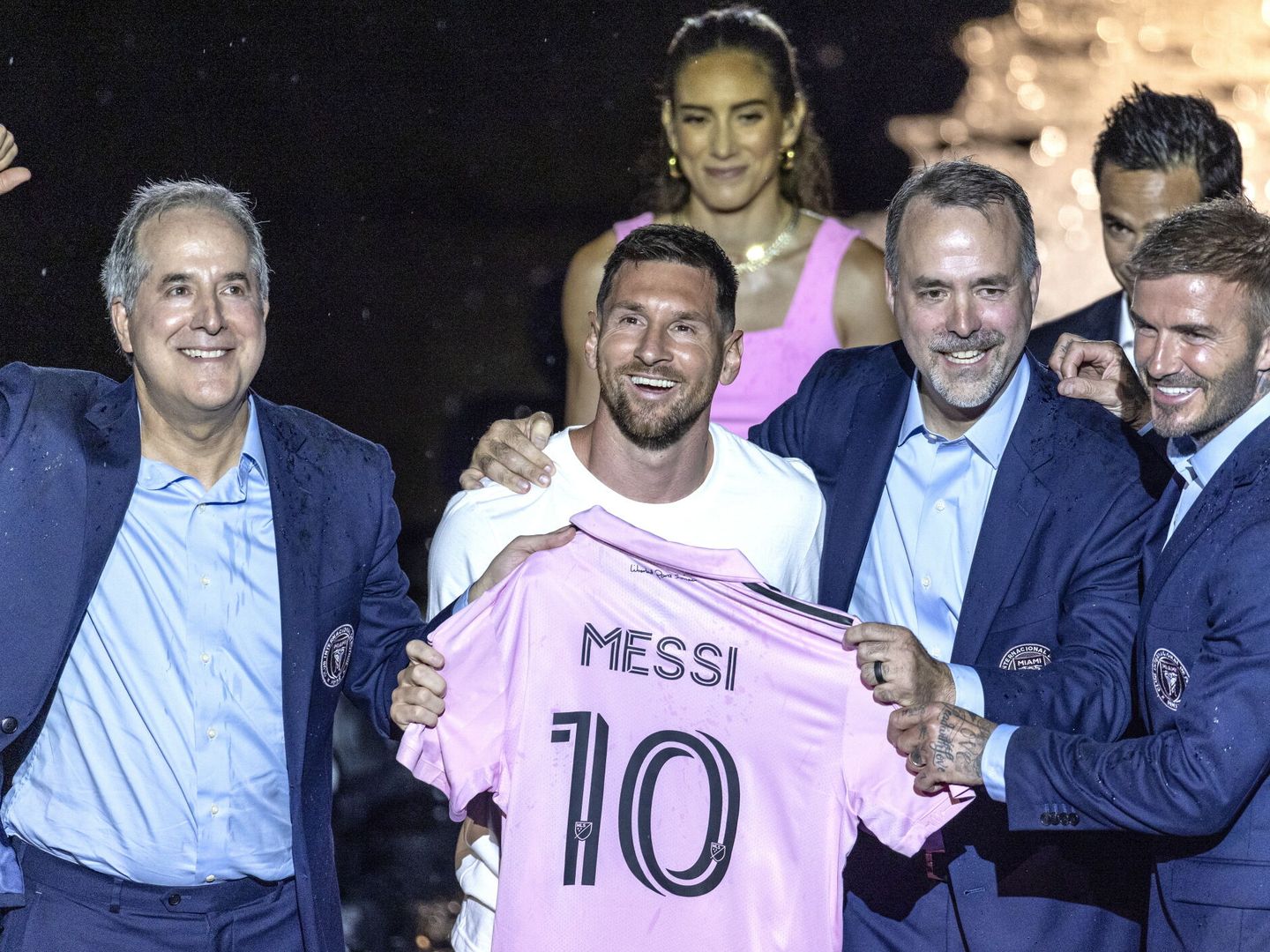 Messi, junto a Jorge Mas y Beckham. (EFE/EPA/Cristóbal Herrera)