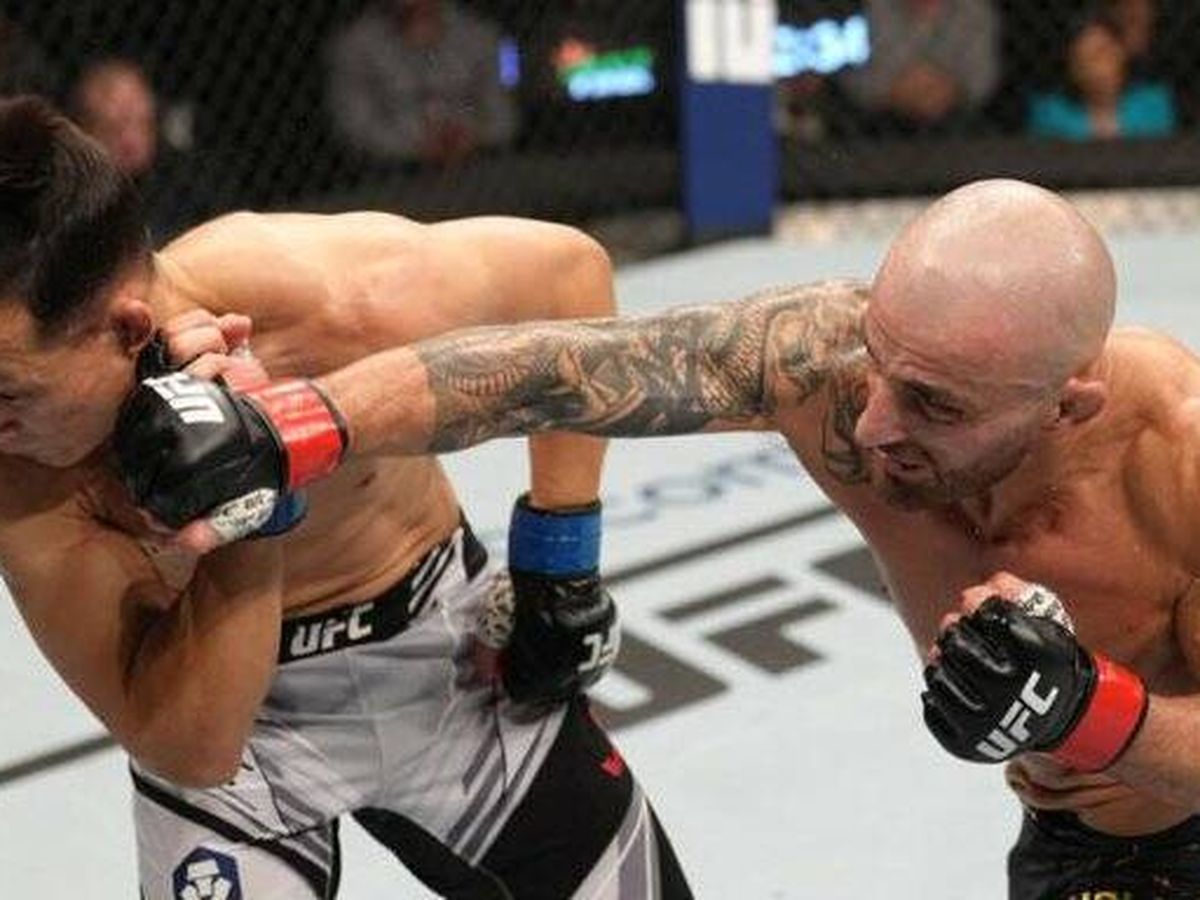 Foto: Alexander Volkanovski contra el 'zombie coreano' en UFC 273 (UFC Español).