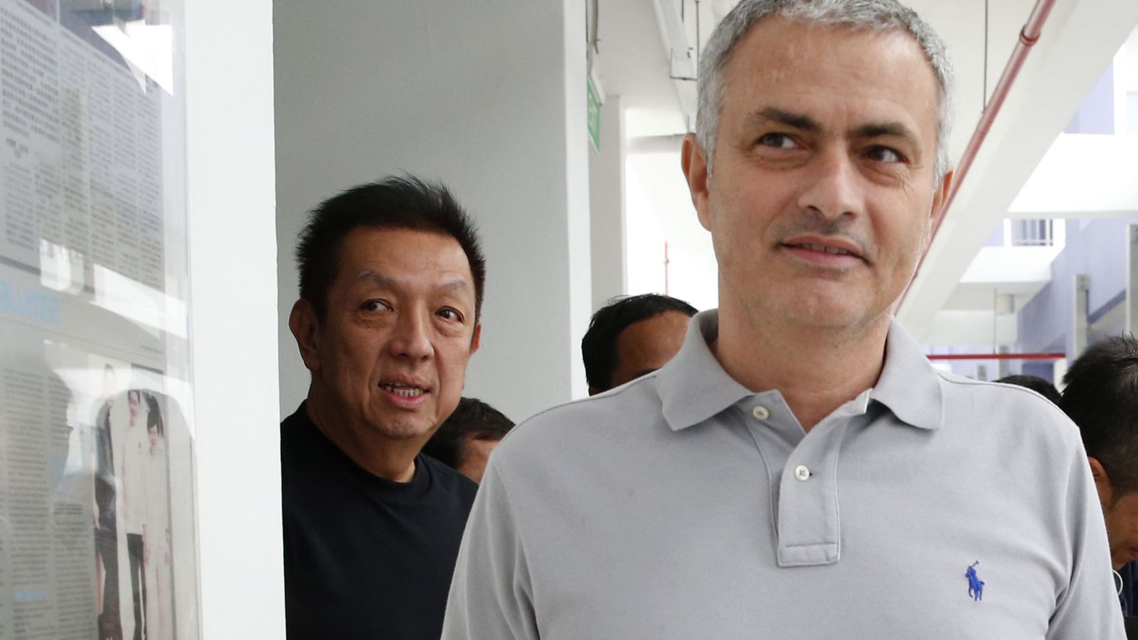 Foto: Peter Lim y José Mourinho, en un acto en Singapur en 2016. (Reuters)