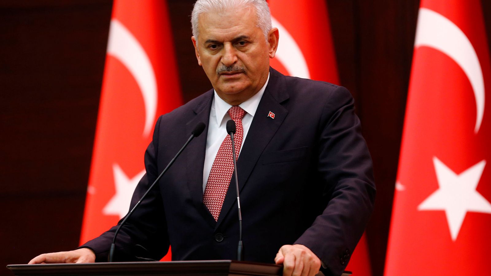 Foto: Turkey's prime minister binali yildirim addresses the media in ankara