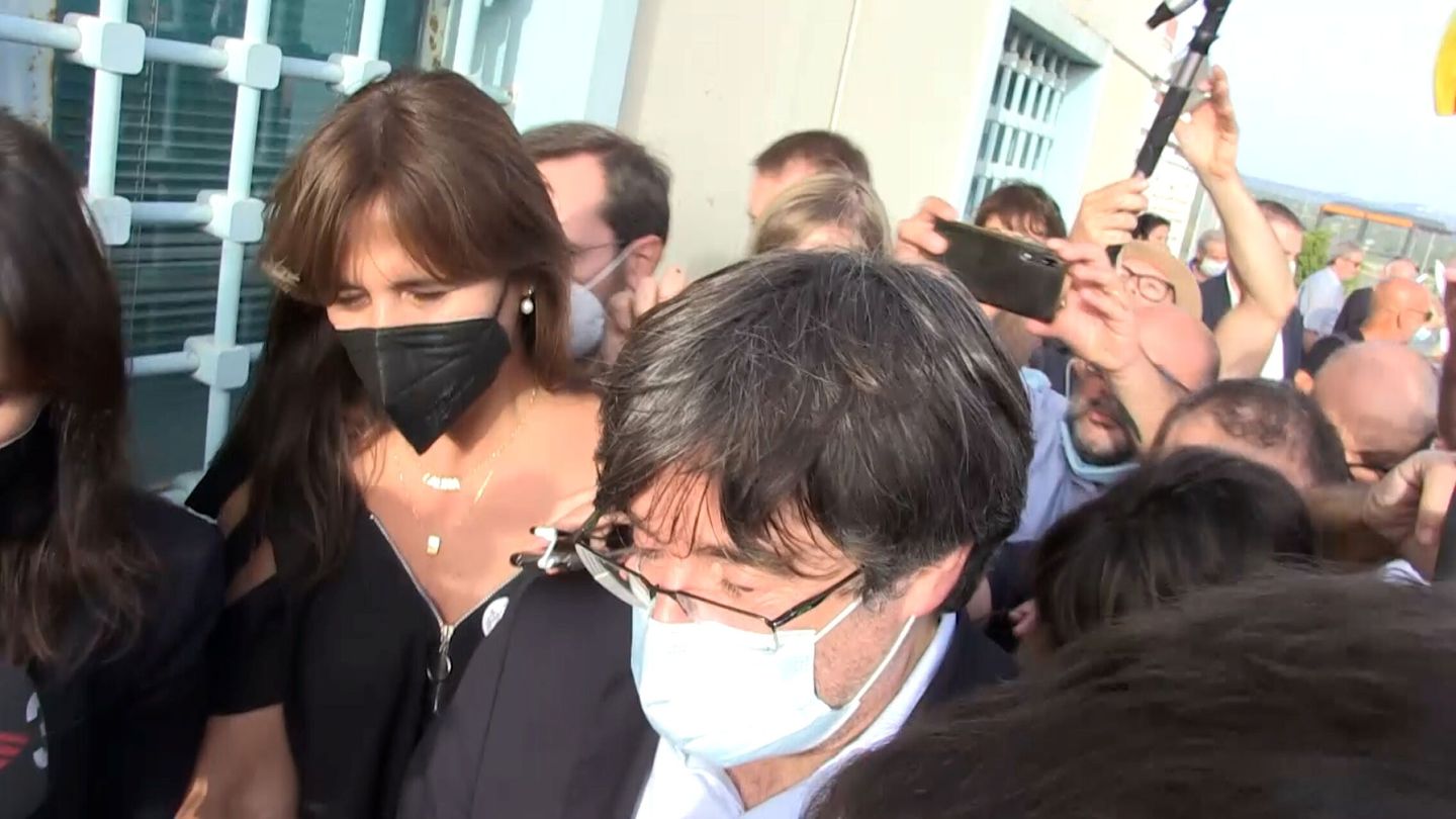 Puigdemont, al ser liberado tras la detención de anoche en Alguer. (Reuters)