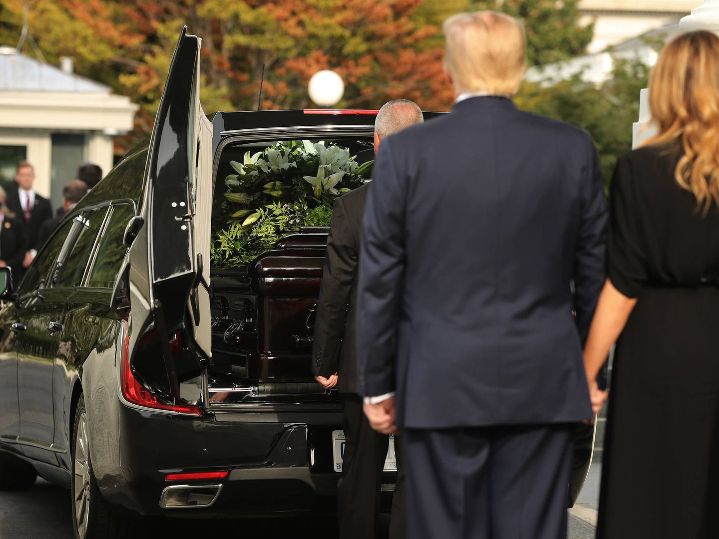  Melania y Donald Trump, en el funeral del hermano del presidente. (Getty)