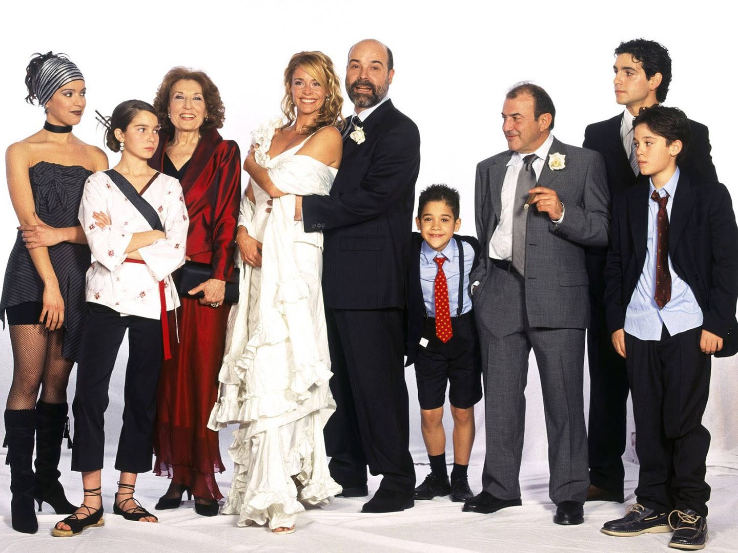 Los actores de 'Los Serrano'. (Globomedia)