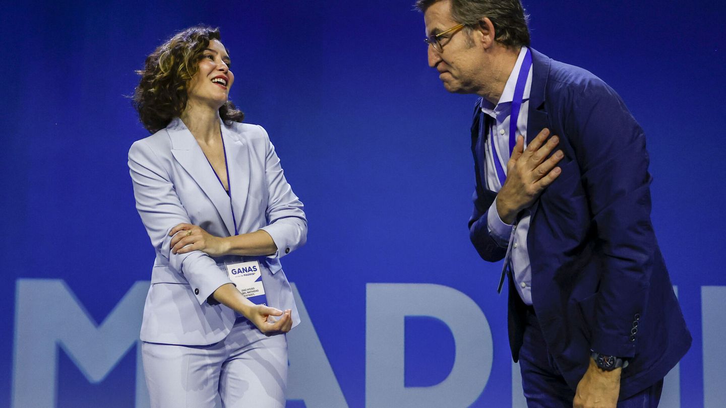 Isabel Díaz Ayuso y Alberto Núñez Feijóo durante el congreso del PP de Madrid. (EFE)