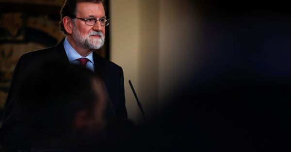 Foto: Rajoy escucha una pregunta ayer en La Moncloa (Reuters)