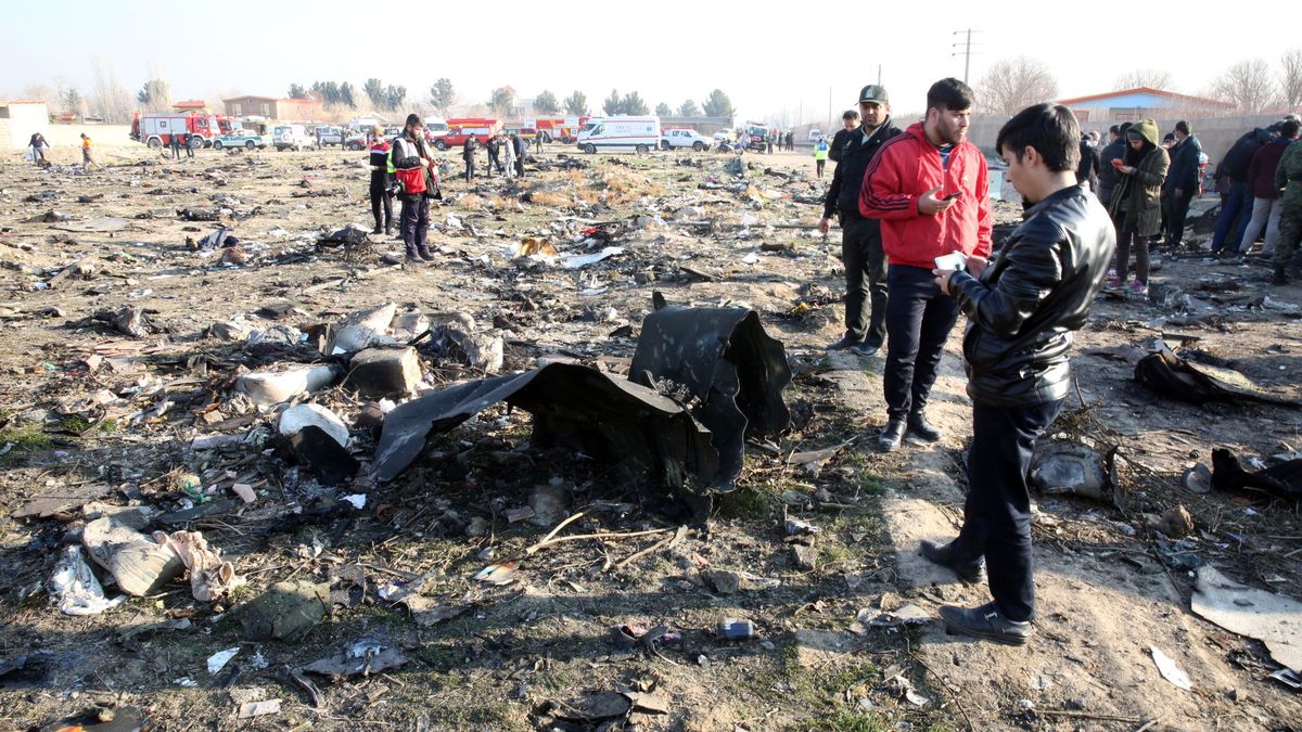 Un avión ucraniano con 176 personas a bordo se estrella en Teherán, sin supervivientes