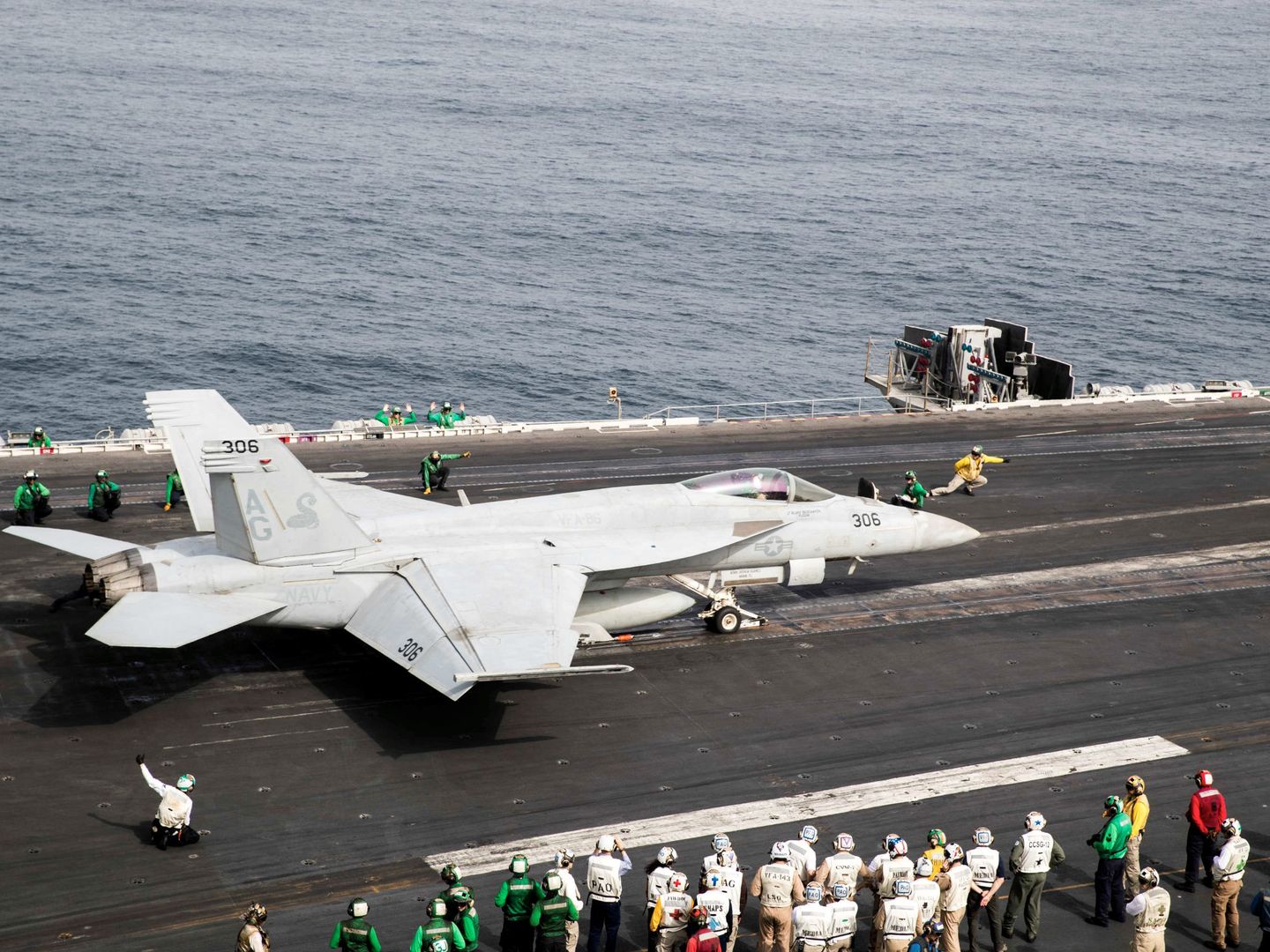 Super Hornet en un portaaviones. (Foto: Reuters)