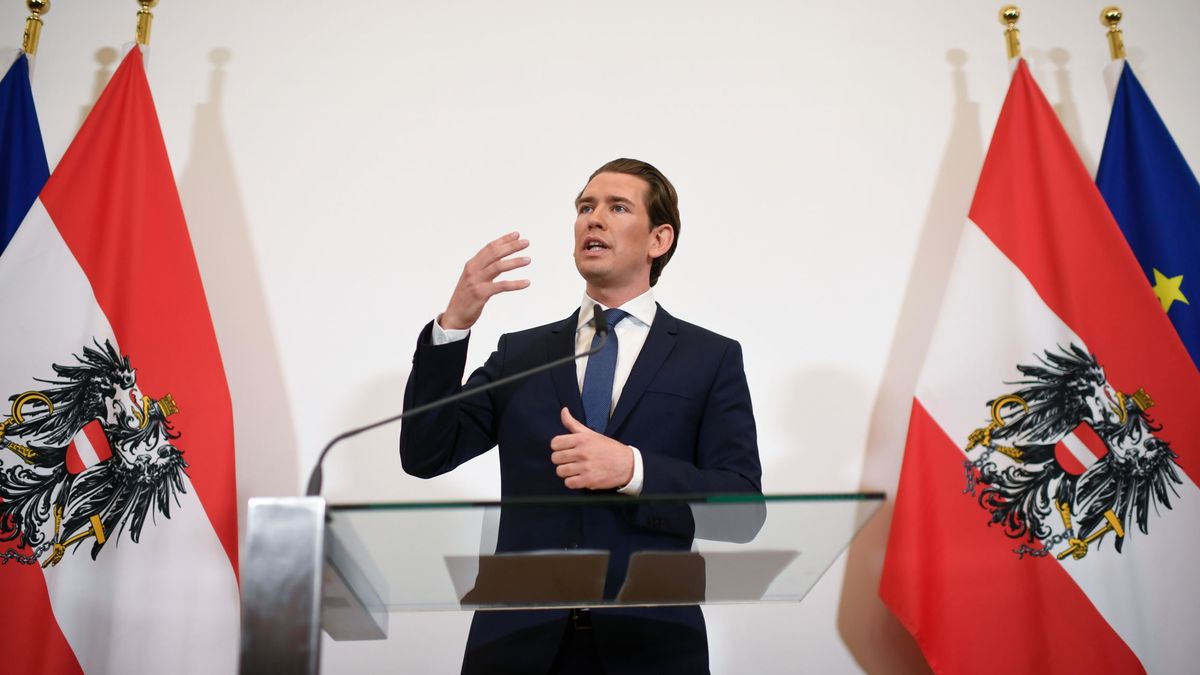 Los ministros de ultraderecha abandonan el Gobierno austríaco