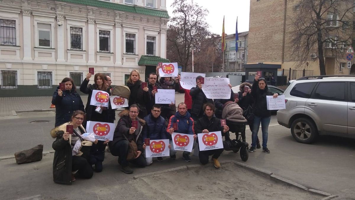 Nueva pesadilla en Kiev: otras 30 familias españolas atrapadas con sus bebés