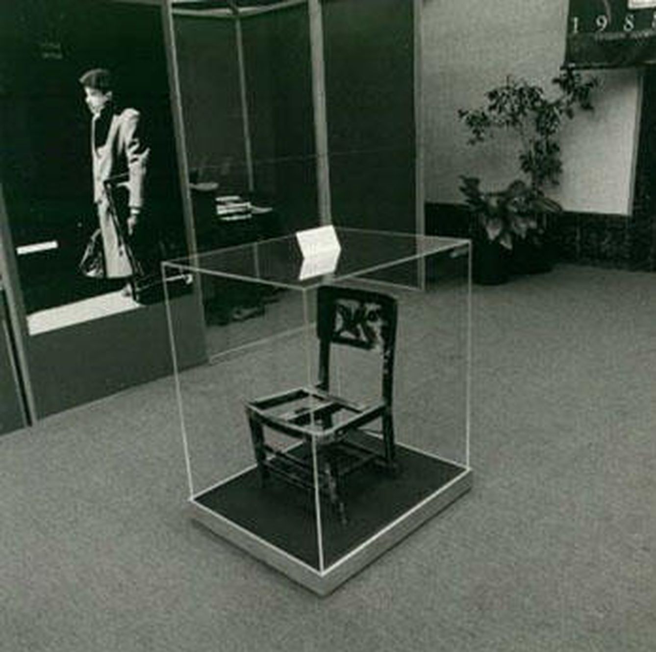La silla de Glenn Gould se exhibe en la Biblioteca de Canadá