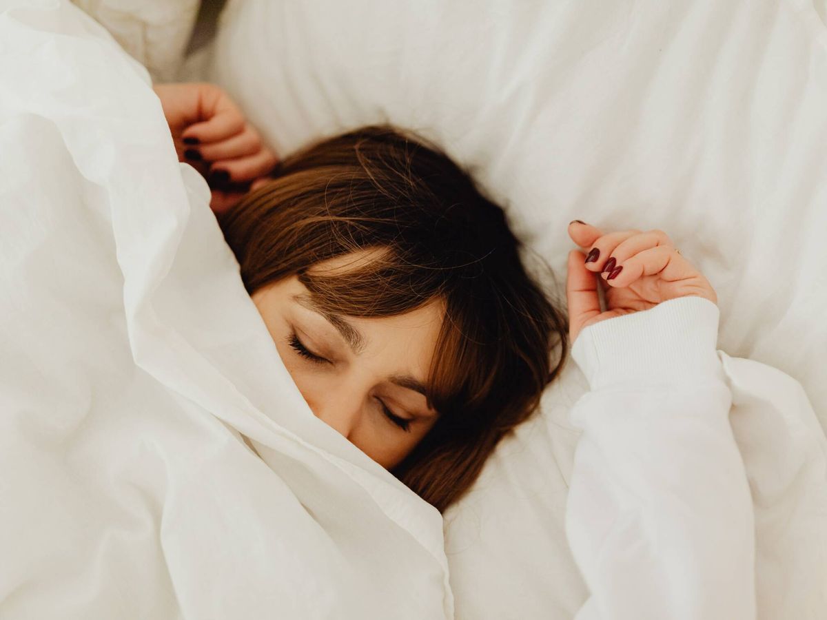 Foto: Trucos para dormir bien y reducir la ansiedad. (Pexels/Karolina Grabowska)
