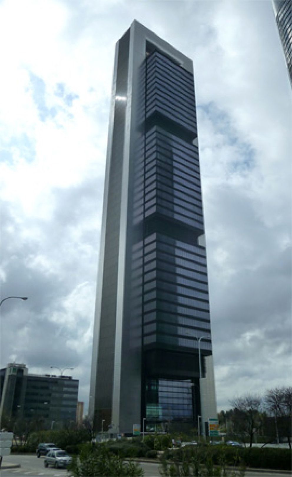 Foto: Bankia abre un "concurso de ideas" para vender su rascacielos maldito
