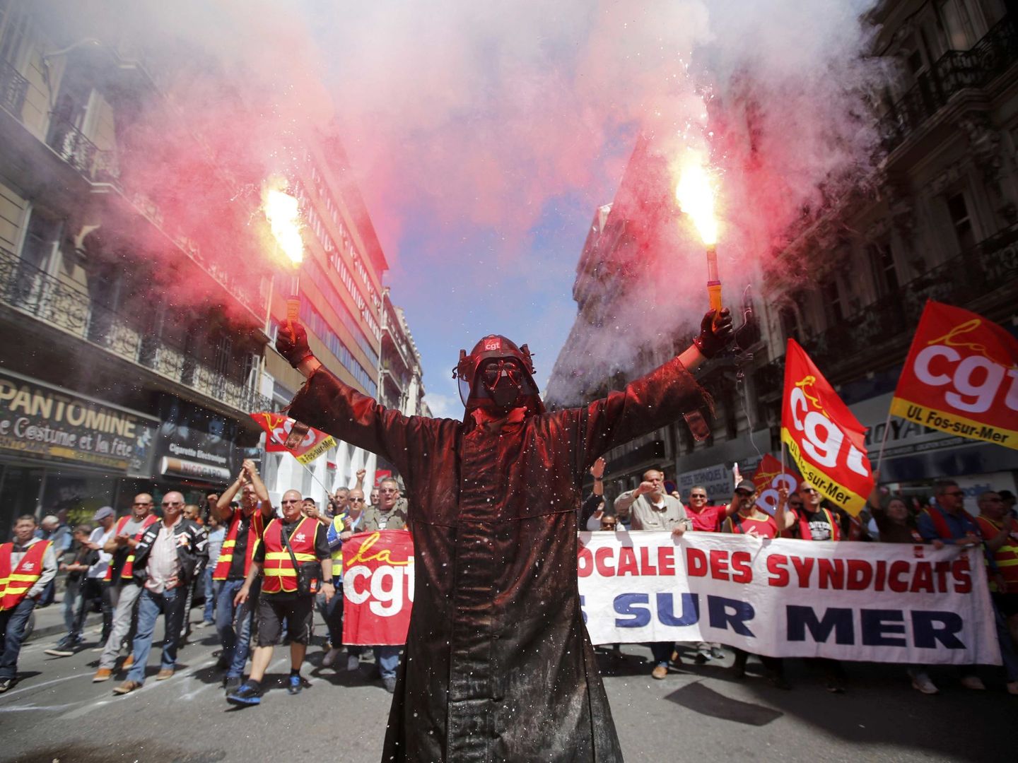 Protesta de trabajadores del metal en Marsella. (Efe)
