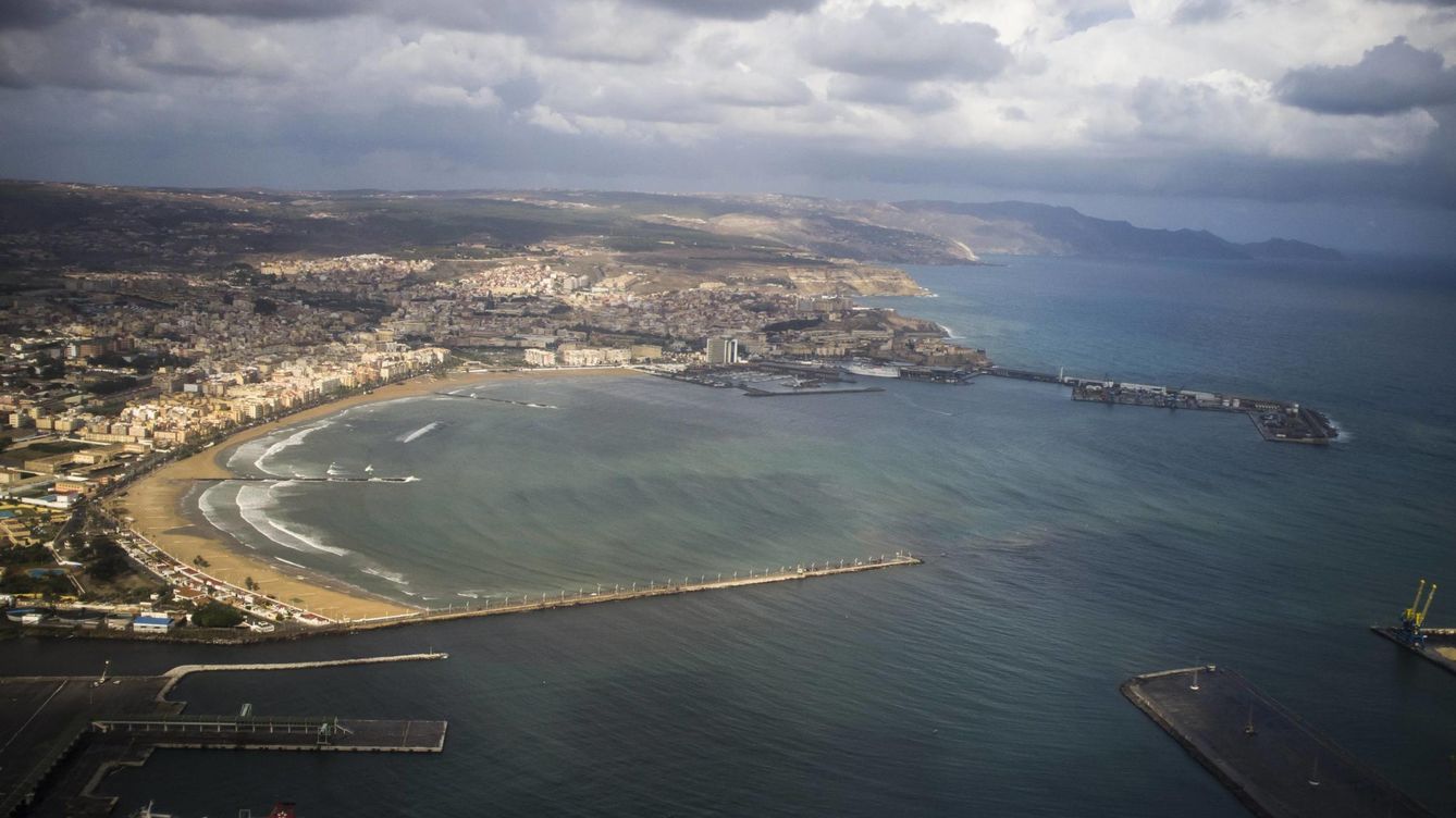 Marruecos licita dos nuevas piscifactorías en aguas de Melilla, en la ruta del ferry de Almería