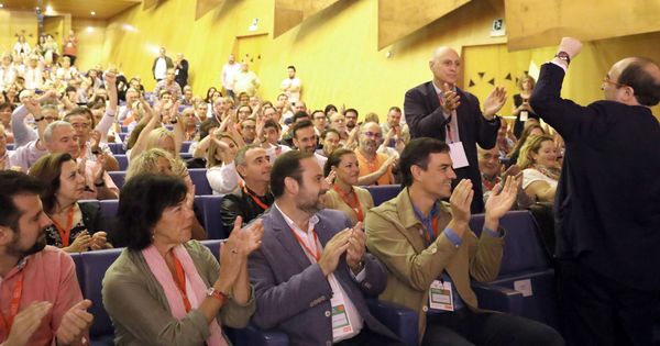 Foto: Miquel iceta, durante su intervención en la apertura del congreso de lPSE 
