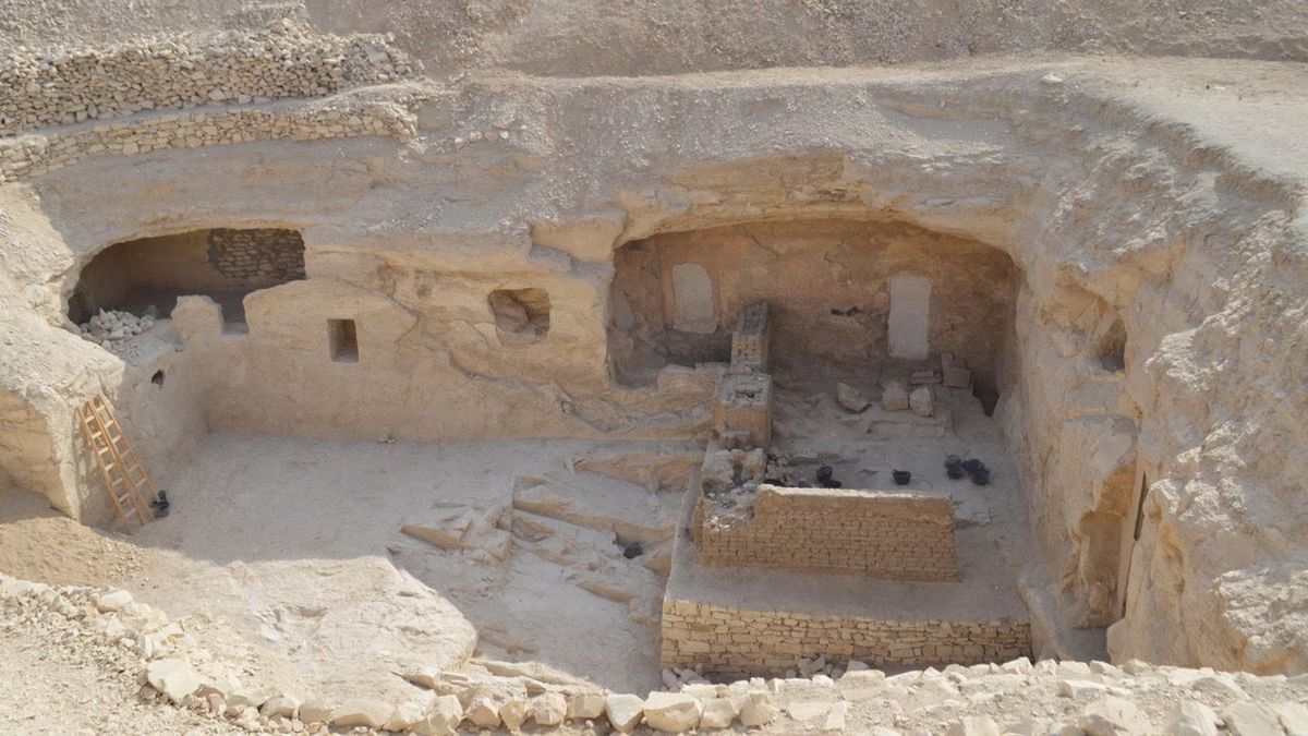 Descubren una tumba real en Egipto que dataría de la dinastía de Tutankamón