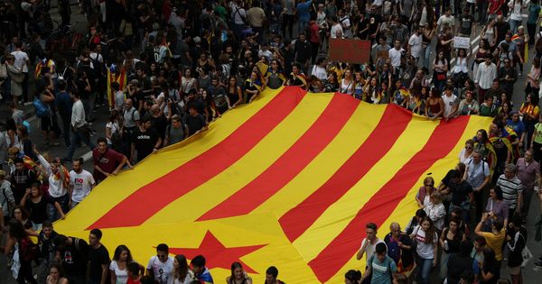 Foto: Los empresarios consultados sienten pena ante el clima de "odio y resentimiento" que se respira en Cataluña. (EFE)