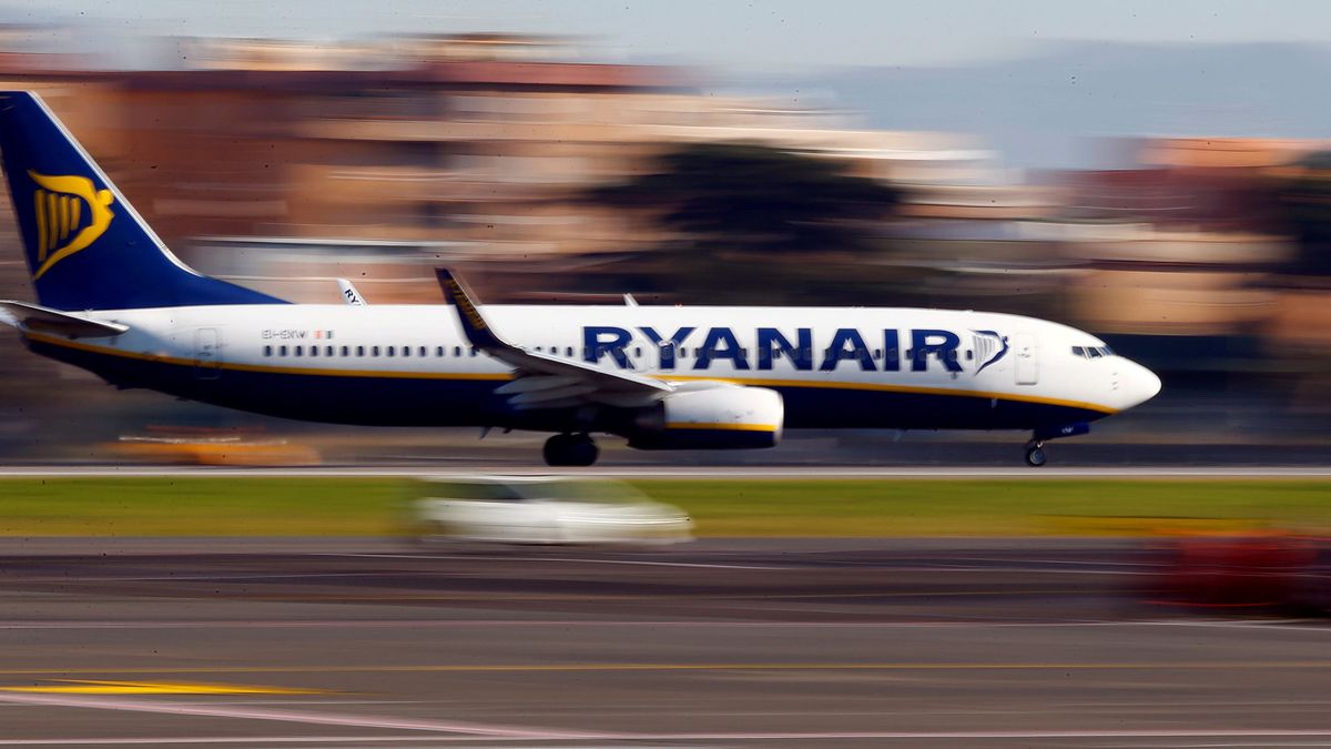 Ryanair obliga a sus pilotos a tributar en Irlanda y a abrirse su propia empresa