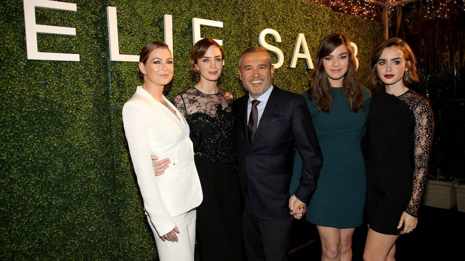 Foto:  Las actrices Ellen Pompeo, Emily Blunt, Lily Collins y Hailee Steinfeld con el diseñador Elie Saab (Getty)