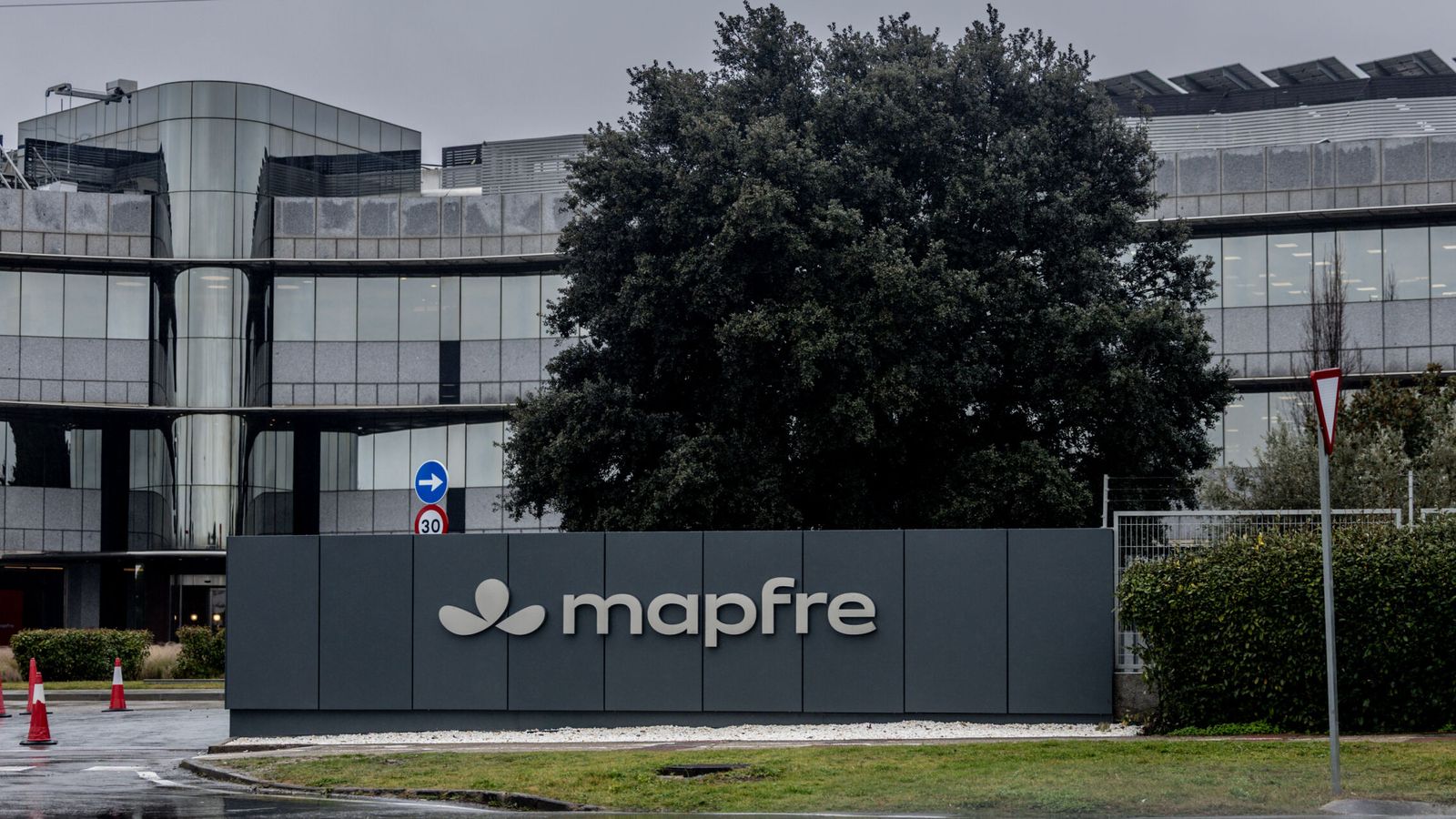 Mapfre gana 924,3 millones hasta septiembre, un 11,5% más
