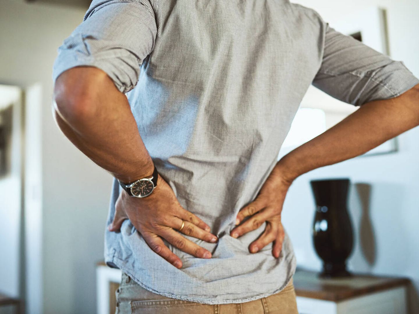 El 60% de los casos de dolor de espalda afecta a la zona lumbar. (iStock)