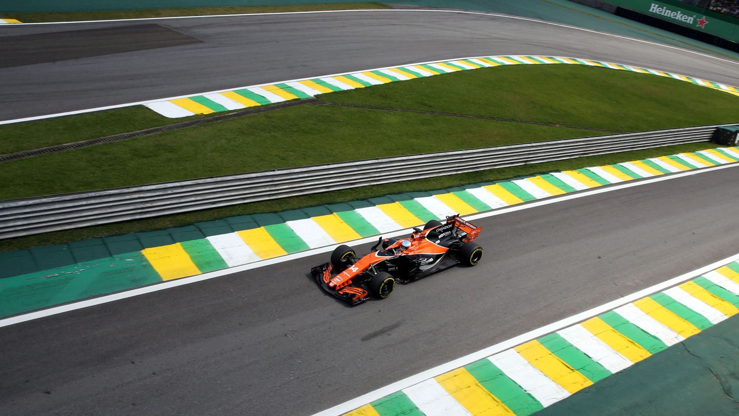 Fernando Alonso fue décimo en la segunda sesión de entrenamientos libres del Gran Premio de Brasil de Fórmula 1. (Reuters)