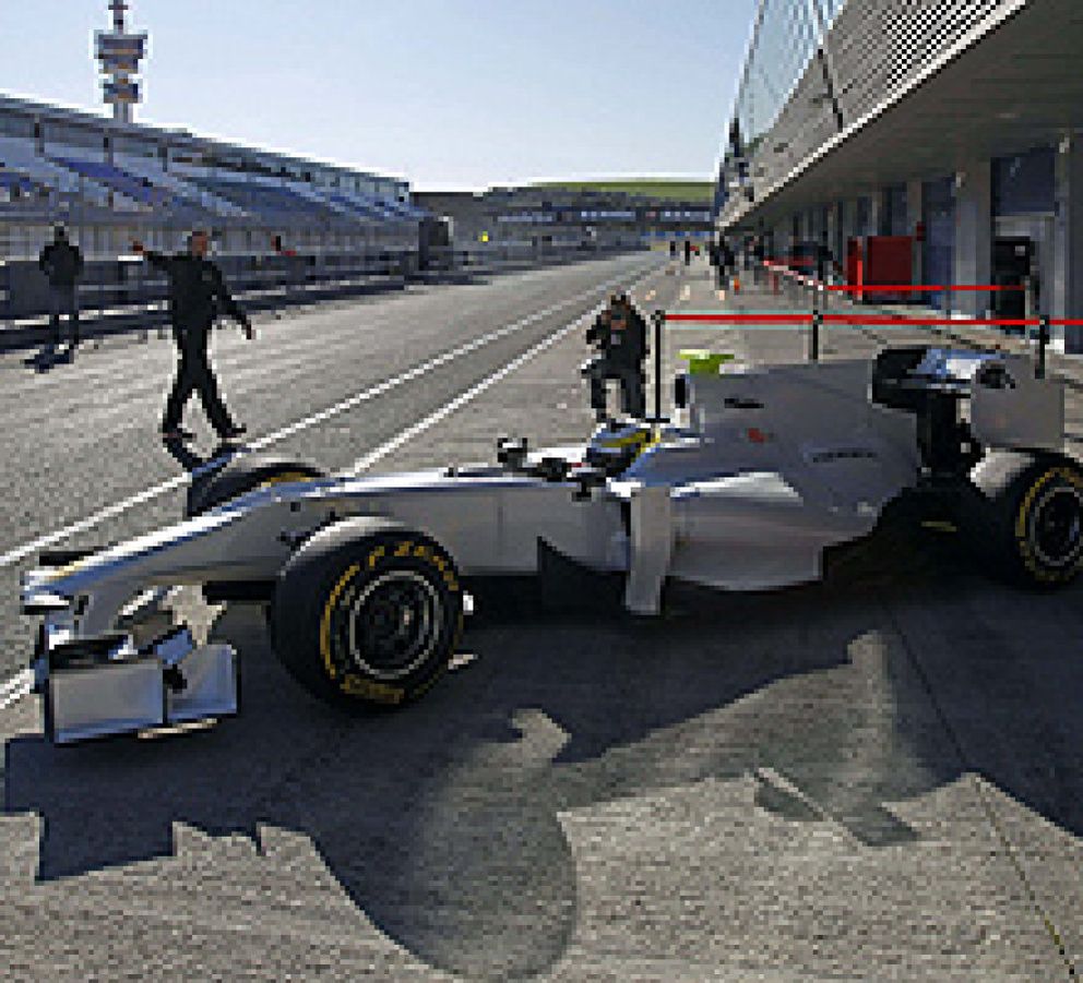 Foto: El coche nuevo de HRT no llegará para los primeros test de Montmeló