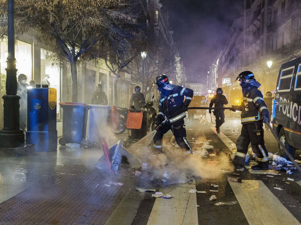 Foto: Disturbios y detenciones en la manifestación de Madrid por la detención de Pablo Hasél. (Sergio Beleña)