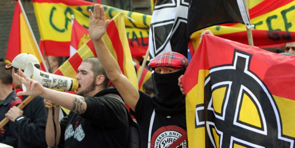 Foto: ¿Por qué no surge la extrema derecha en España? Falta un líder y el franquismo pesa