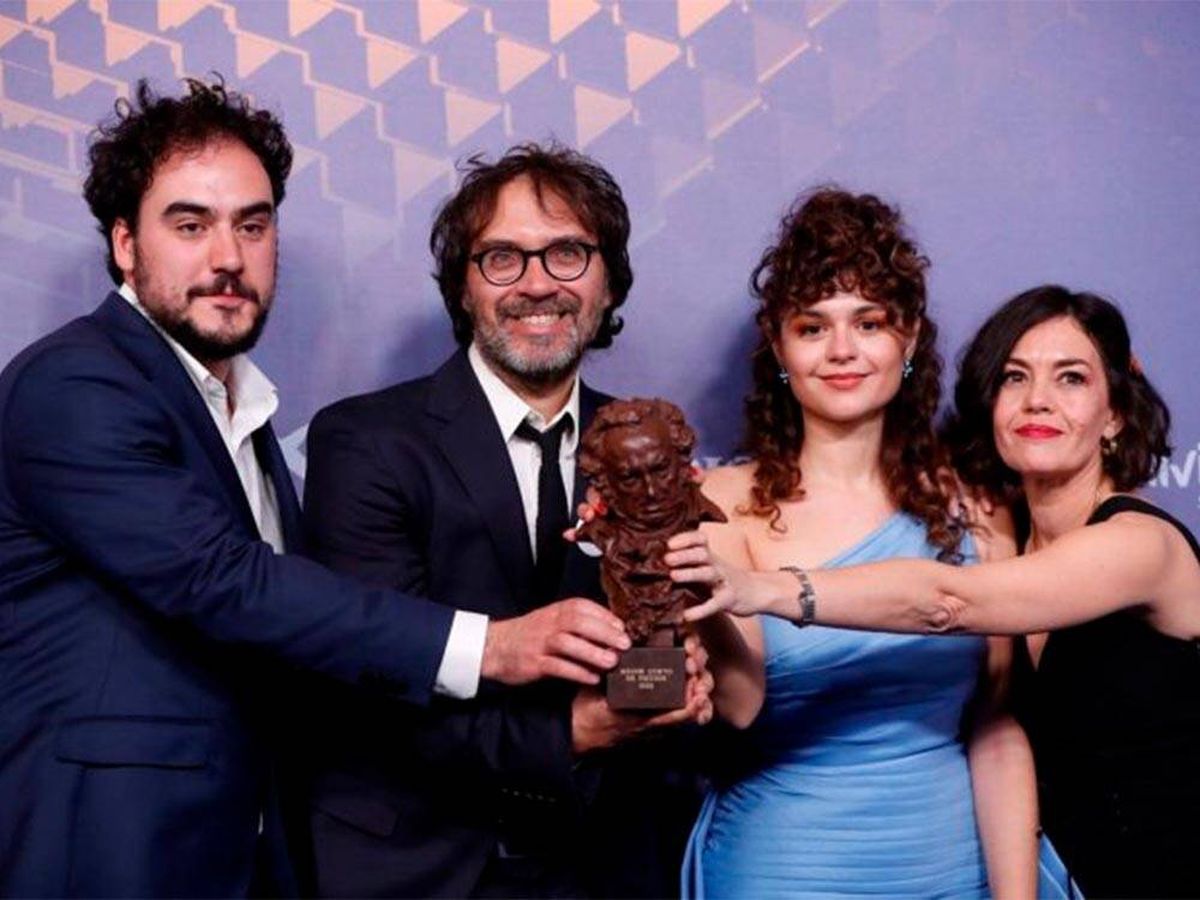Foto: La protagonista del mayor meme de los Premios Goya es María Herrera (y ha ganado uno) (Twitter: @HerrMer)