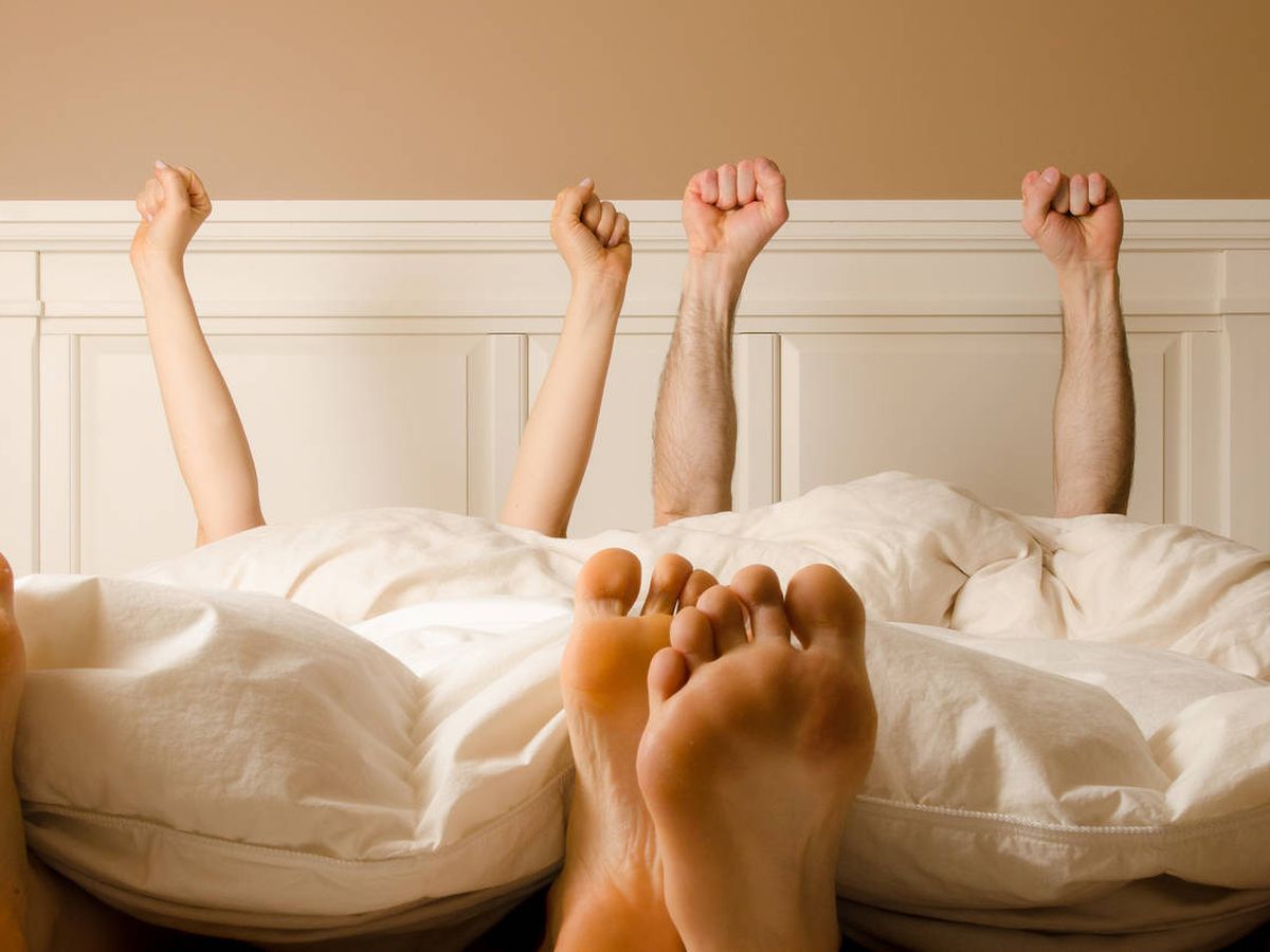 Foto: Compartir cama con desconocidos a cambio de dinero: así es el 'hot-bedding'. (iStock)
